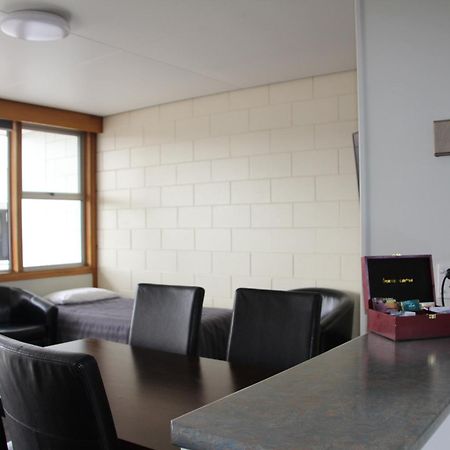 Charlton Motel Гор Екстер'єр фото