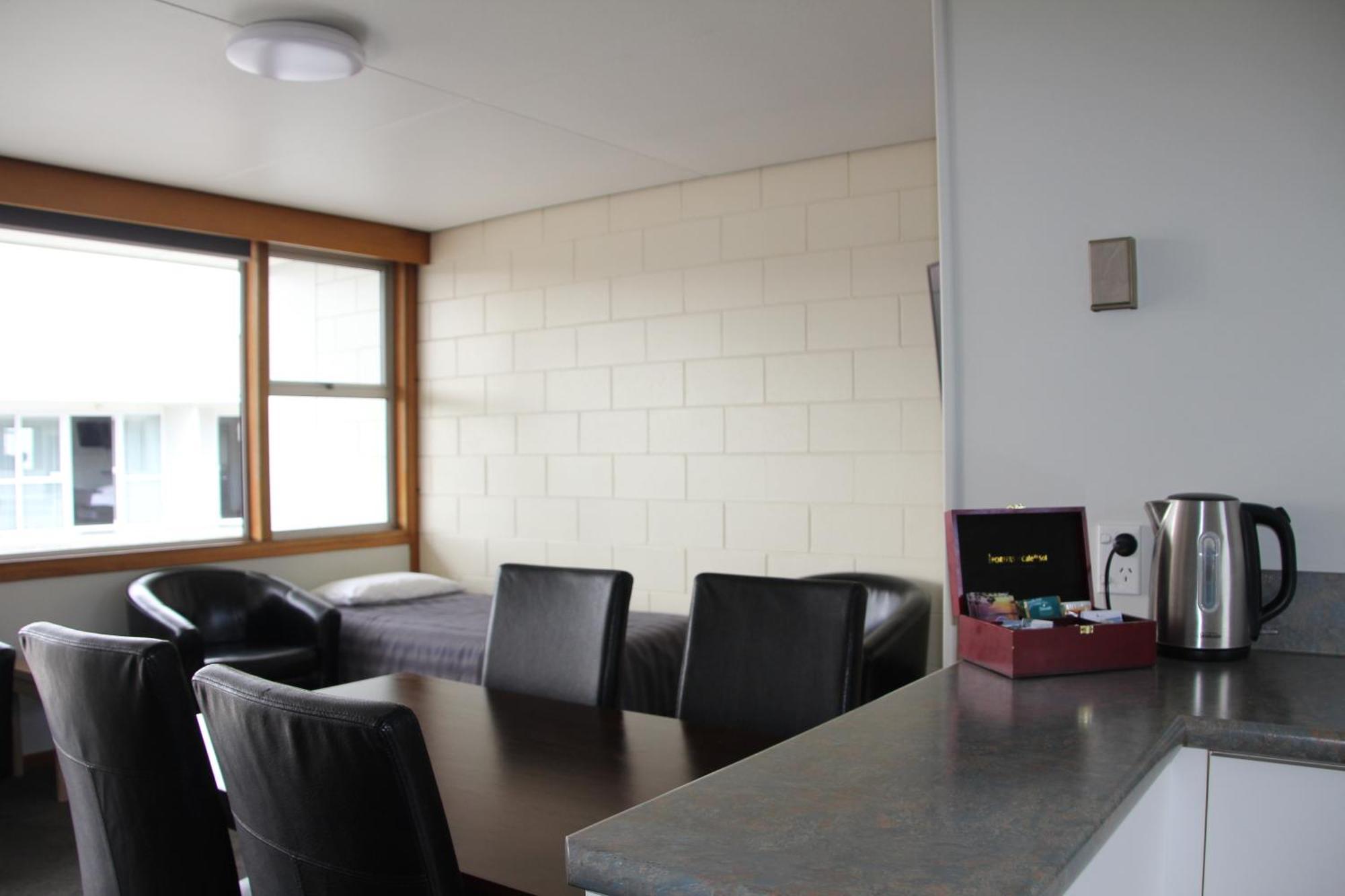 Charlton Motel Гор Екстер'єр фото