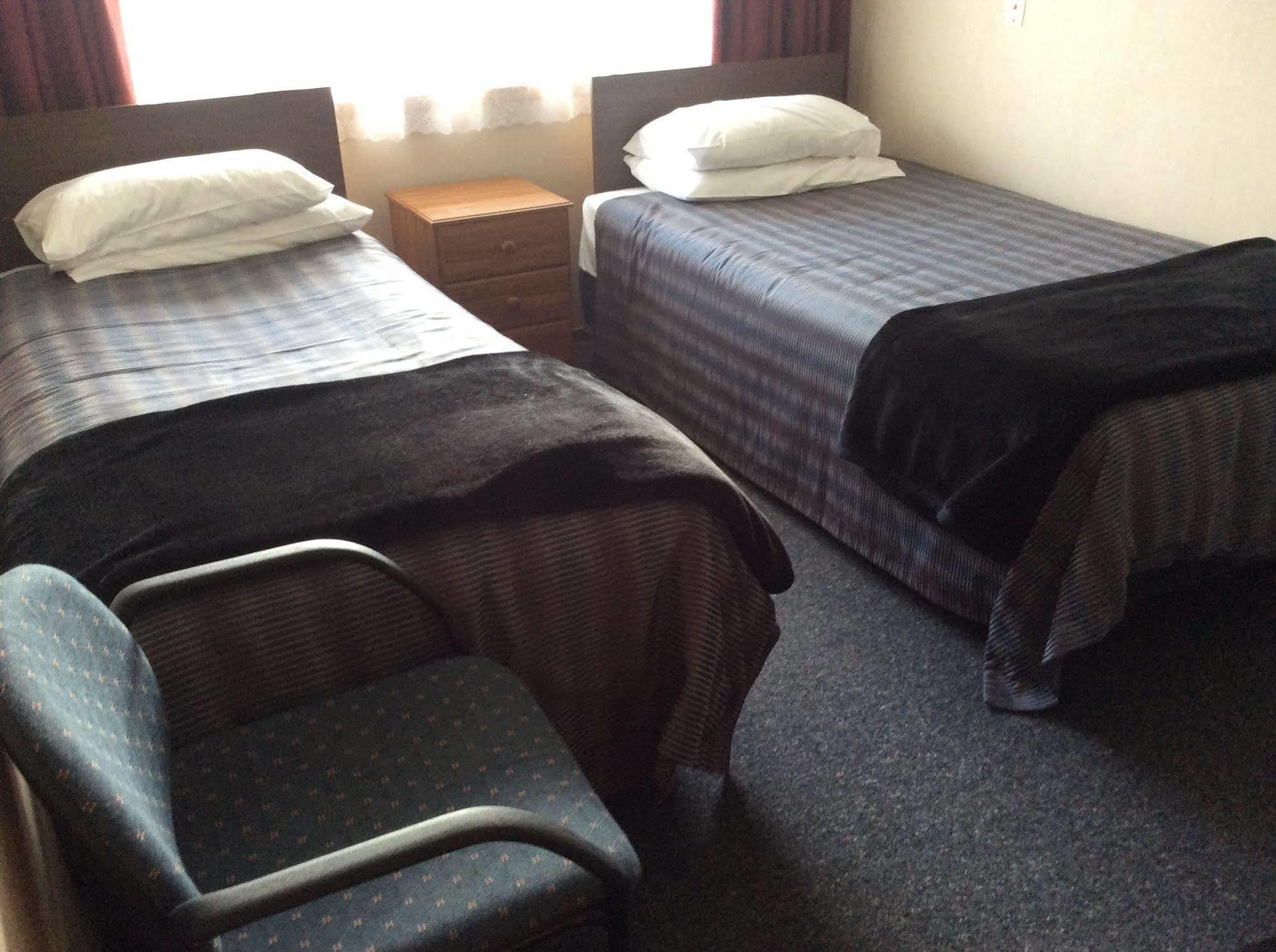 Charlton Motel Гор Екстер'єр фото